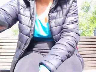 MellySquirtyBigLabia