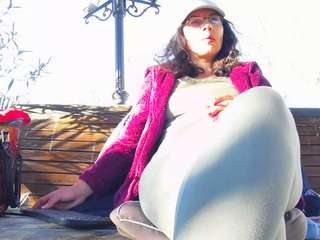 mellysquirtybiglabia camsoda