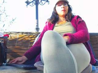 mellysquirtybiglabia