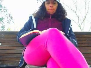 MellySquirtyBigLabia