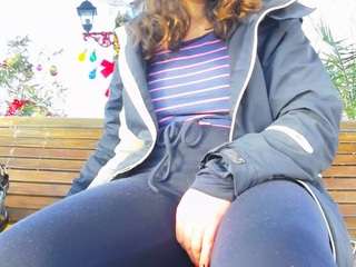 MellySquirtyBigLabia