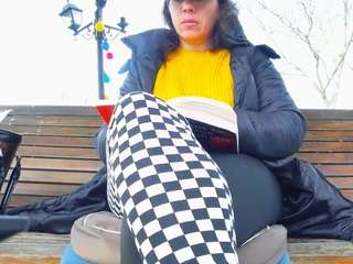 mellysquirtybiglabia's CamSoda show and profile