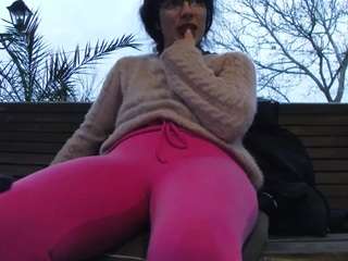 MellySquirtyBigLabia