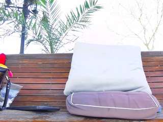 MellySquirtyBigLabia