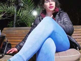 MellySquirtyBigLabia