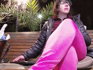 mellysquirtybiglabia webcam