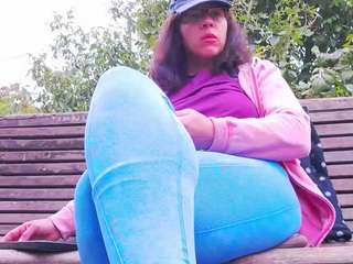 MellySquirtyBigLabia