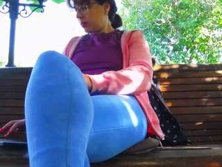 mellysquirtybiglabia Sex Cam Show