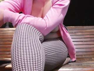 MellySquirtyBigLabia