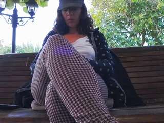 mellysquirtybiglabia live webcam show