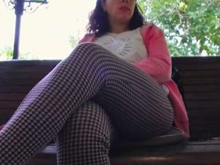mellysquirtybiglabia live webcam show