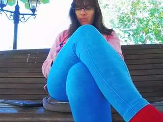 mellysquirtybiglabia live webcam show