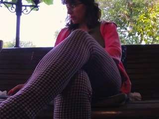 MellySquirtyBigLabia live webcam show