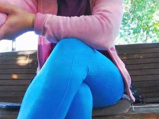 MellySquirtyBigLabia live cam preview