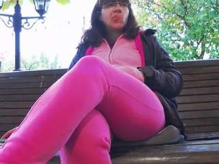 mellysquirtybiglabia