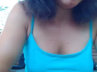 MellySquirtyBigLabia's Live Sex Cam Show