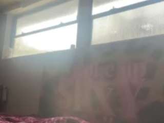 WHO LOVES FEET live cam preview