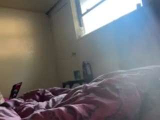 WHO LOVES FEET live cam preview