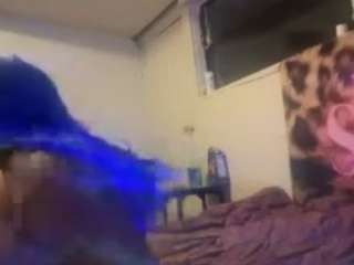 WHO LOVES FEET live cam preview