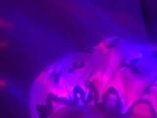 WHO LOVES FEET live cam preview