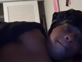 this a slimy pussy's Live Sex Cam Show