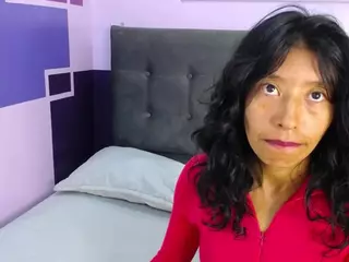 Karoline-66's Live Sex Cam Show