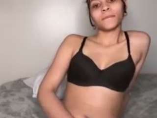 Live webcam model kayaniwoodsxxx on Soda Cams