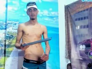 michaelgregori Live Webcam on CamSoda