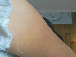 Nicol-Jaramillo live webcam show