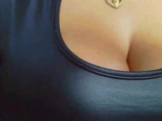 Nicol-Jaramillo live cam preview
