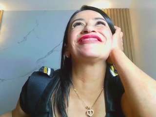 Nicol-jaramillo's cam show statistics and live stream