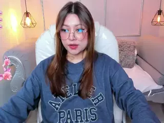 Lanna18x's Live Sex Cam Show