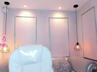 Lanna18x's Live Sex Cam Show