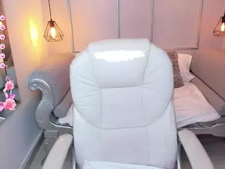 Lanna18x's Live Sex Cam Show
