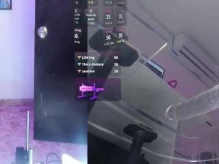 milahall's CamSoda show and profile