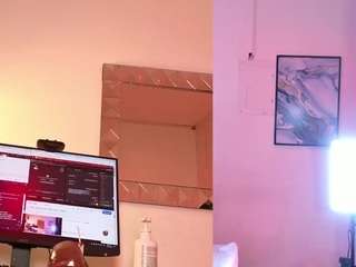milahall Sex Cam Show