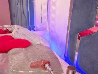 MilaHall live webcam show