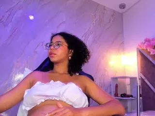 MilaHall's Live Sex Cam Show