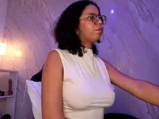 MilaHall's Live Sex Cam Show