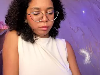 MilaHall's Live Sex Cam Show