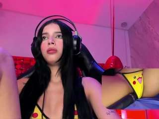 Come in and enjoy me, undress me and take control (60tksx60seg) [199 tokens remaining]