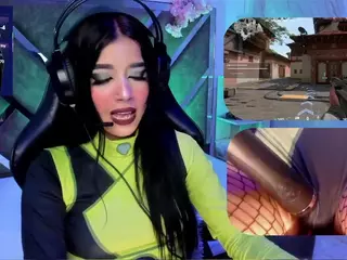 SweetieCloe's Live Sex Cam Show