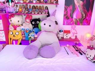 tattoo-baby-xxx's CamSoda show and profile