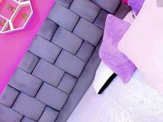 le modèle keyspriincess est en webcam porno dans un show sur le site camsoda, il possède les tags suivants: anal toys,black hair,brown eyes,cumshot,ejaculation,lean,orgasm,small tits,tease,hd