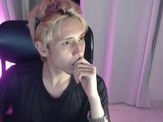 sour-king Live Webcam on CamSoda