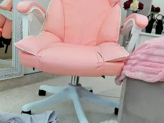 YanaMiana's Live Sex Cam Show