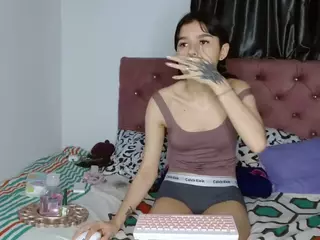 saritahoneyy's Live Sex Cam Show
