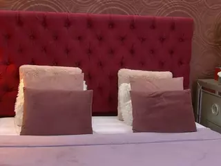 IrisMonn's Live Sex Cam Show