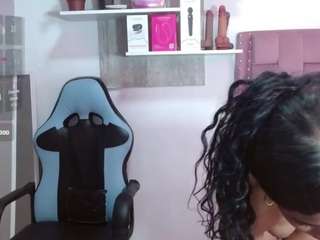  dafnnee-ross chat room