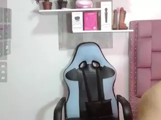 DAFNNEE-ROSS's Live Sex Cam Show